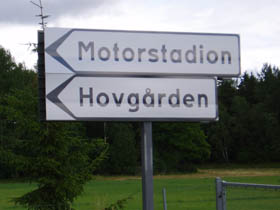 Motorstadion Hovg�rden skylt